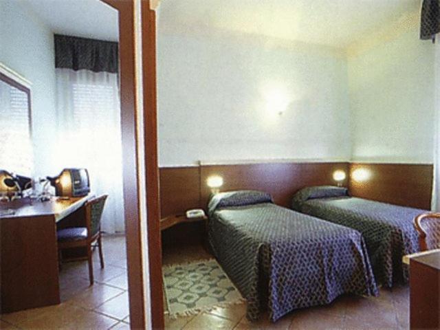 Hotel La Maddalena Quattro Castella Room photo